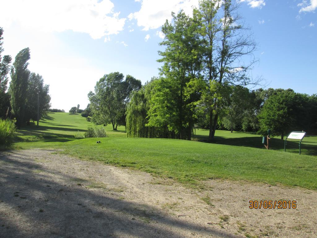 Agriturismo Il Pettirosso Forli Exterior photo
